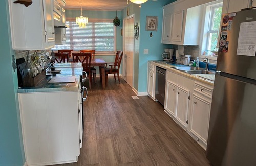 Tranquil Harbour House | Second Chances: Short distance to the surf!