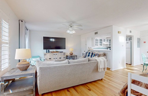 Cinnamon Shore Condo | Second Floor Condo, Shared Pool, Grills and Boardwalk