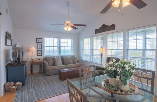 Galveston House | Second Row Beach Home - Ocean views - Old school vibes