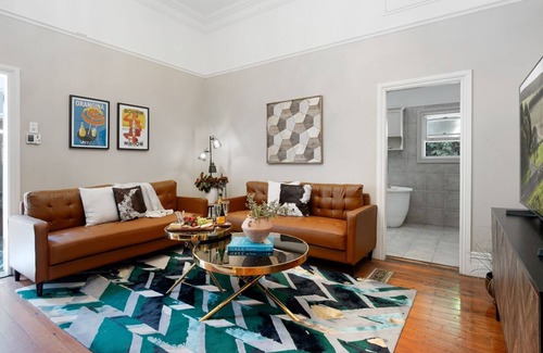 Bowral House | Secret Garden - historic charm meets Bowral vibe