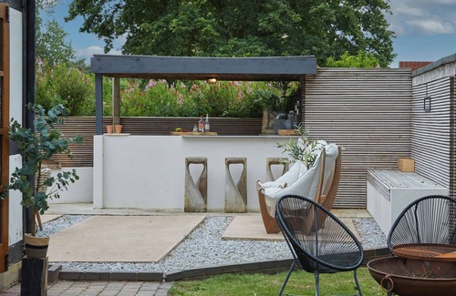Ockbrook House | SECRET MAGPIE, pet friendly, luxury holiday cottage in Balsall Common