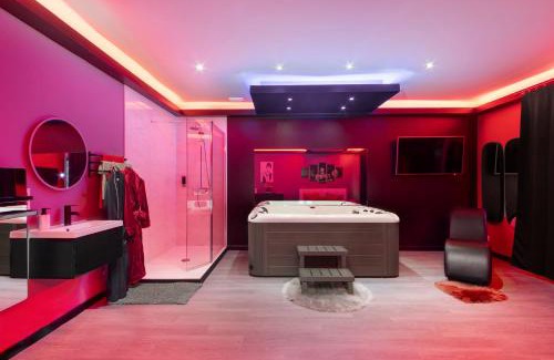Saint Michel Apartment | Secret Night