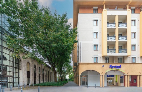 Chambery Apartment | Secure downtown studio with hotel services Pets welcome