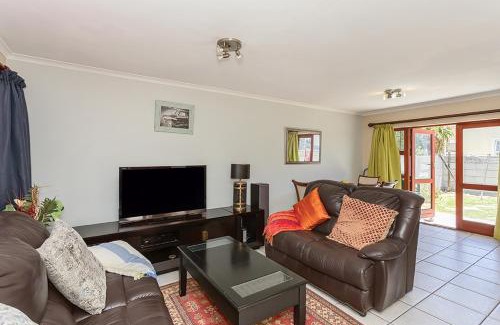 Parklands Apartment | Secured 3-Bedroom Townhouse