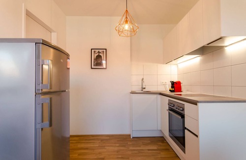 Weißgerber Apartment | ★Seductive Retreat in the ♥ of the City + Balcony★