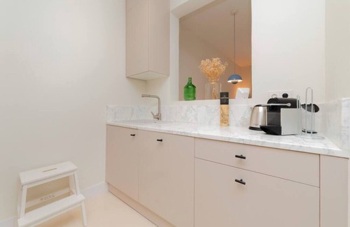 Barrio de La Latina Apartment | Seductor piso en La Latina/Calle Mediodía Grande