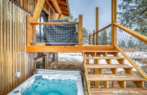 Pagosa Springs House | See Fall's Changing Colors! Our Favorite Place: Luxury Mountain Home with Hot Tub, Stunning Views!
