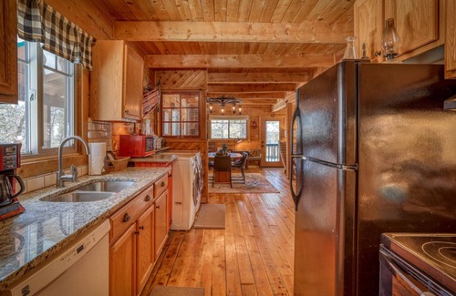 San Juan River Village Cabin | See Fall's Changing Colors! WilderRest: Cozy Mountain Home with Hot Tub, Game Room, Beautiful Views!
