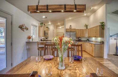 Pagosa Springs House | See Fall's Changing Colors! Cozy Bungalow del Bosque: Covered Deck, BBQ, Firepit, Pet Friendly!