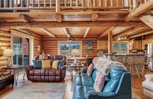 Pagosa Springs House | See Fall's Changing Colors! Charming Cabana Dichoso: Hot Tub, Game Room, Private Pond, Pet-Friendly!