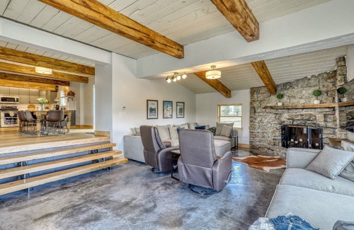 Pagosa Springs House | See Fall's Changing Colors! Swiss Summit Pagosa: Newly Remodeled Chalet with Hot Tub, Stunning Views