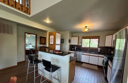 Pagosa Springs House | See Fall's Changing Colors! Pine Vista: Hot Springs Passes! Secluded Cabin w/Gorgeous Views!