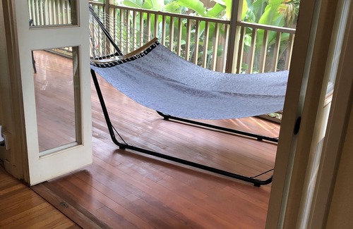 Maunaloa House | See Kalaupapa! Laid back Molokai beach-hideaway awaits.