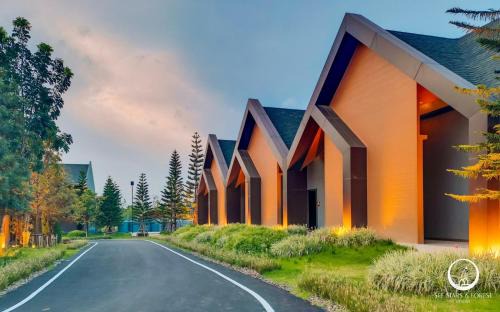 Sawang Daen Din Resort | See Stars & Forest Resort