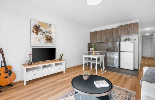 Ormond Apartment | See the light
