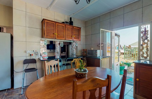 Westcliff Apartment | Seeberg Cottage C Hermanus
