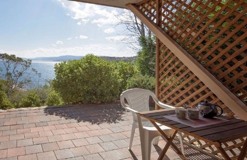Jindabyne Apartment | Seeblick 3 - 1BR Lakefront Apartment l Central Location l Off Street Parking