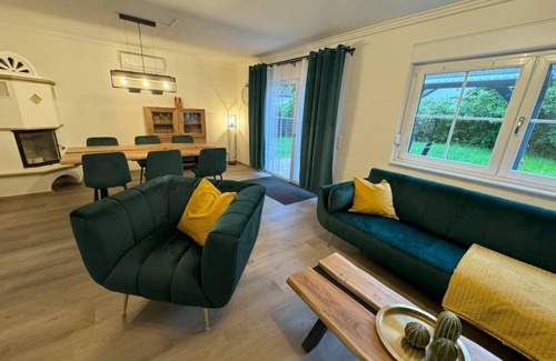 Ludwigswinkel House | Seehaus Luwi Royal - vacation home, shower and bath, WC, 3 bedrooms
