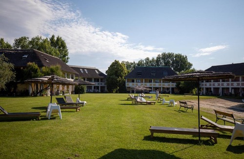 Weiden am See Apartment | Seepark Weiden - Baumhof