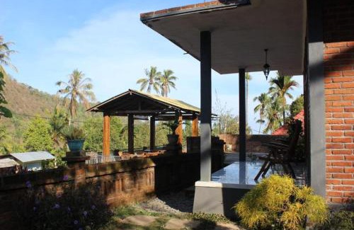 Sawan House | Sekumpul Guest House