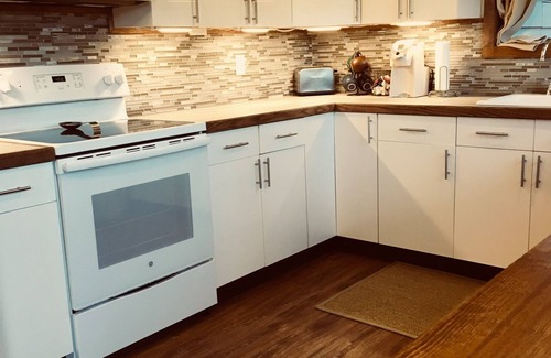 Bear Creek House | Seldovia House - Lost Lake