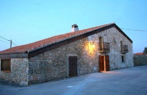 El Gejo de los Reyes Cottage | Self catering cottage La Abadía de Galicán for 10 people