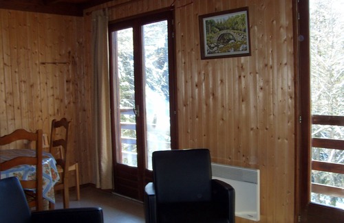 Laveissiere Ski Chalet | Self-catered chalet located at the bottom of the runs