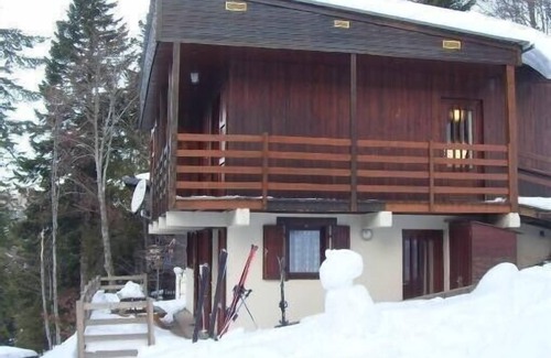 Laveissiere Ski Chalet | Self-catered chalet located at the bottom of the runs