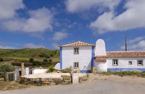 Aldeia da Mata Pequena Cottage | Self catering Aldeia da Mata Pequena, Tourism & Leisure, Lda for 6 people
