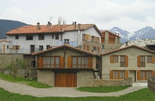Campelles Cottage | Self catering Can Tubau for 25 people
