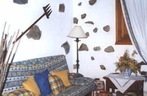Barranco del Pinar Cottage | Self catering Finca Doramas for 2 people