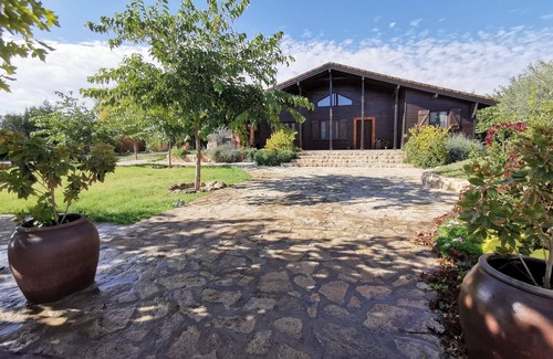 Mascaraque Cottage | Self catering Los Castillos Agroturismo for 11 people