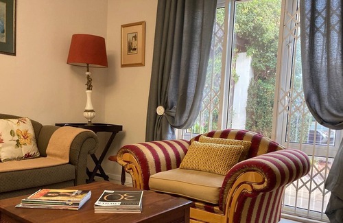 Eastcliff House | Self catering or B&B, centrally located in the popular suburb of Eastcliff