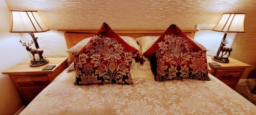 Balmacara Apartment | Self catering upper floor flat at Woodend house