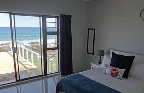 Seaview House | Self-Catering Holiday Home On Water's Edge In Seaview, Port Elizabeth w/Pool