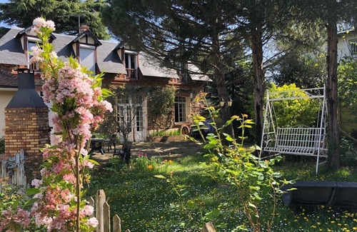 Draveil Apartment | Self-contained apartment in a charming house not far from Paris