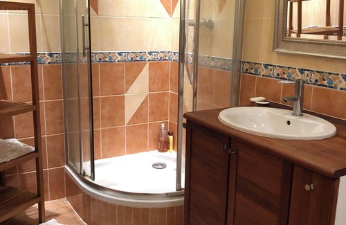 Draveil Apartment | Self-contained apartment in a charming house not far from Paris