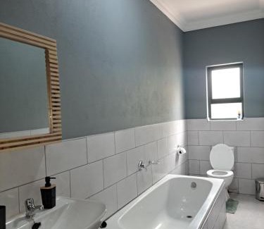 Kempton Park House | Selina Guesthouse