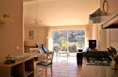 Covas House | Semi-detached home in Covas with shared pool