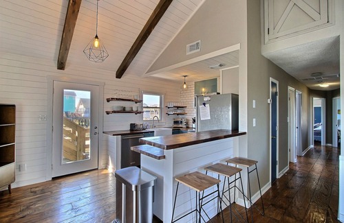 Rodanthe House | Semi-oceanfront/pet friendly/4 br - Mahalo House. Steps to beach