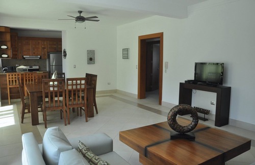 La Esplanada Apartment | Seniors-friendly 2BD 2BTH groundfloor central condo, pool WIFI cable TV
