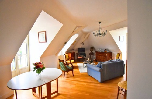Senlis Apartment | Senlis : Éclat d'Époque