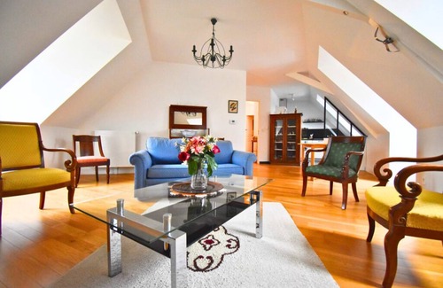 Senlis Apartment | Senlis : Éclat d'Époque