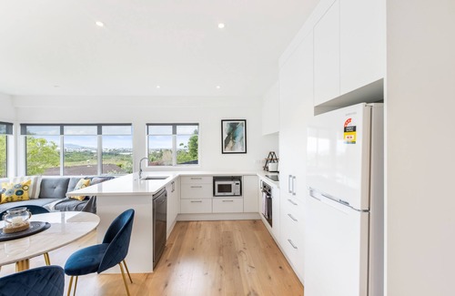 Northcote Apartment | Sensational North Shore Retreat -Netflix
