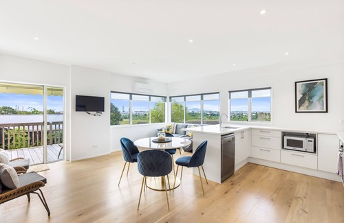 Northcote Apartment | Sensational North Shore Retreat -Netflix