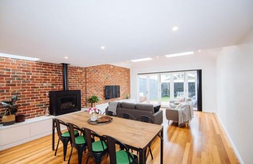 Seddon House | SENSATIONAL Renovated Cottage in Beautiful Seddon