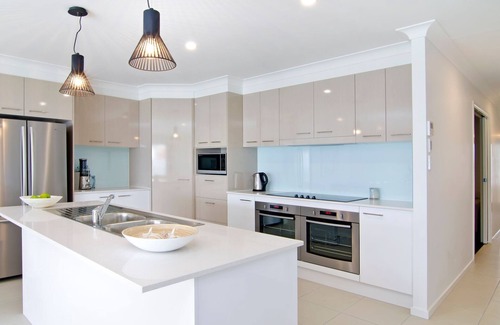 Bilinga House | Sentosa on Tugun - Absolute Beachfront Home