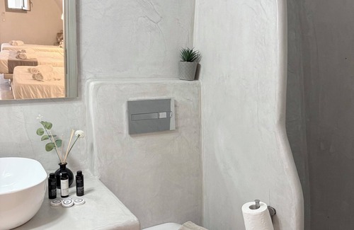 Fira Apartment | Sepal Residence