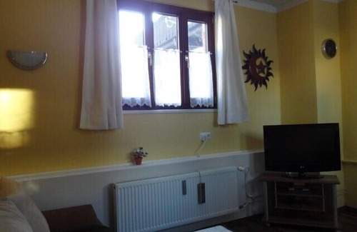 Sonnenbichl Apartment | Separate entrance, pets on request, parking space available