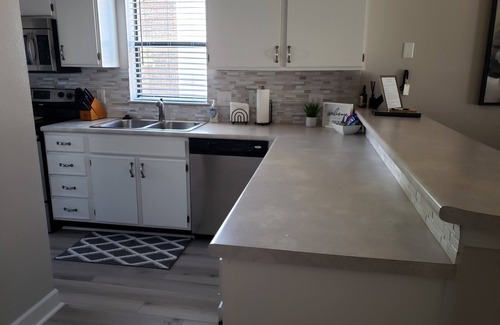 Table Rock Condo | SEPT. REDUCED RATES! NEWLY UPDATED 3 Bedroom-3 full bath- CLOSE TO EVERYTHING!